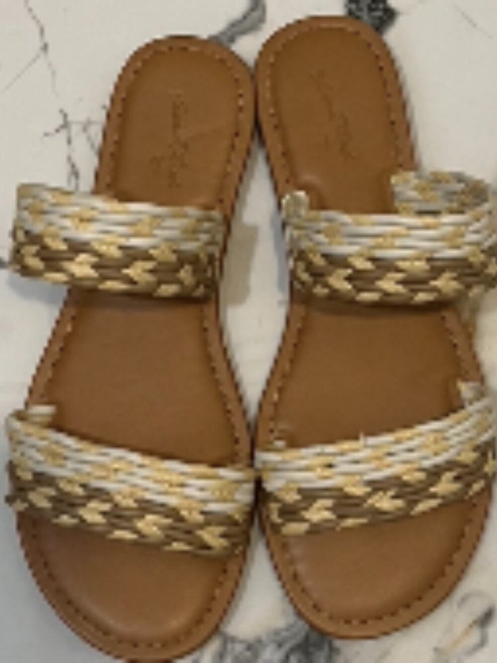 Universal Thread Sandal